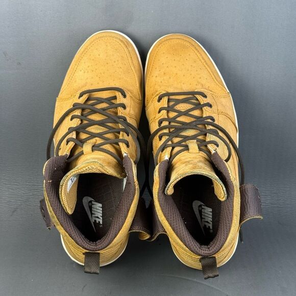 Nike Dunk CMFT WB Wheat athletic sneaker shoes men’s size 9.5 main image 5
